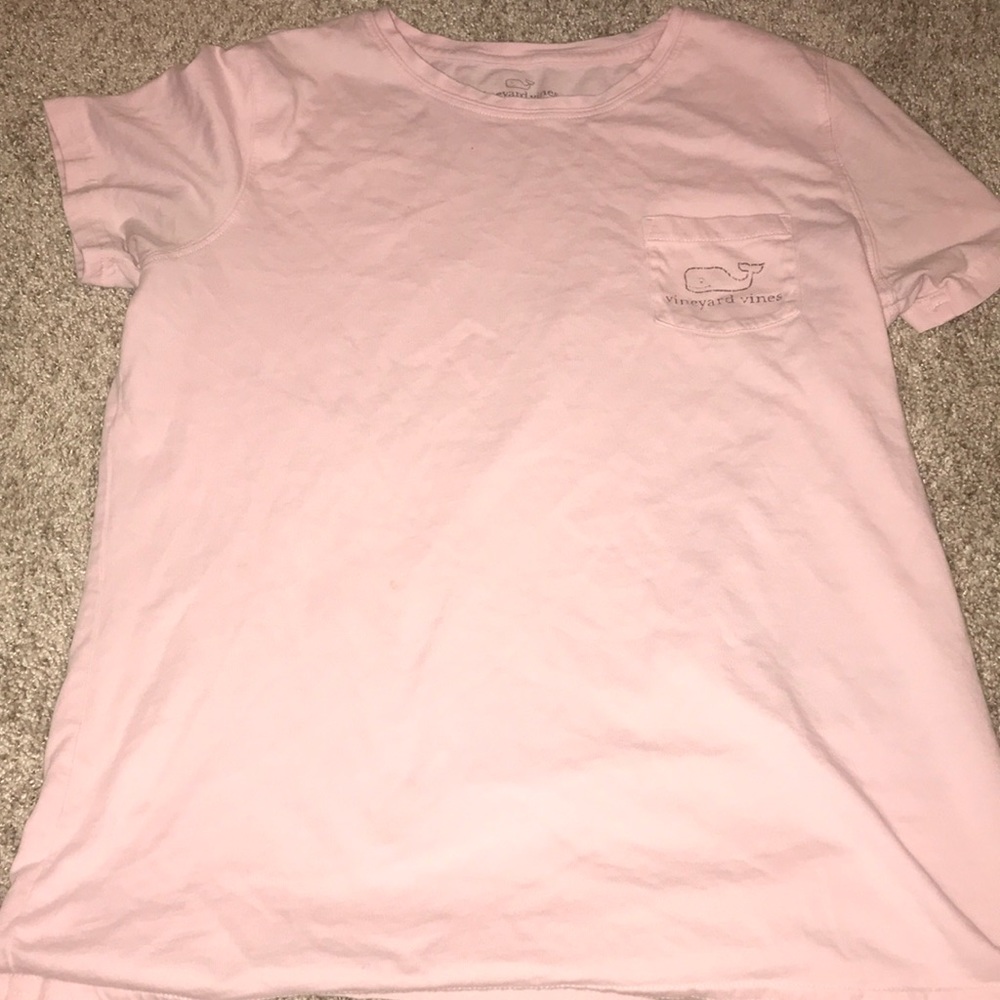 Women’s Vineyard Vines tee